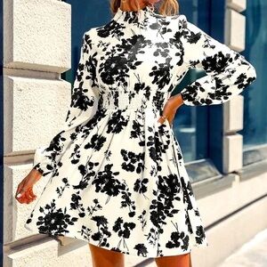 SHEIN Monochrome Floral Long Sleeve Dress